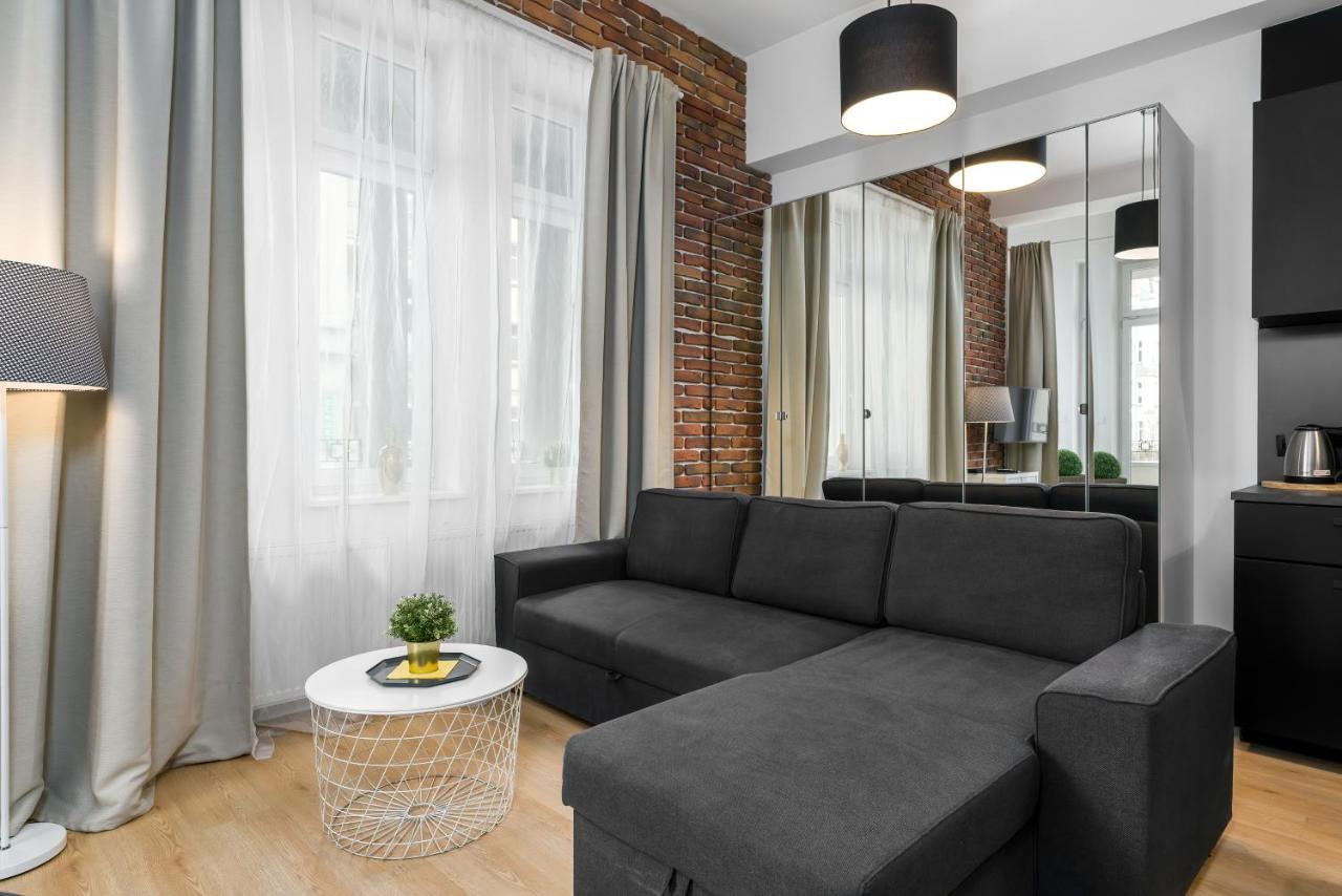 Apartment Poznan Mtp Chelmonskiego By Noclegi Renters Exteriör bild