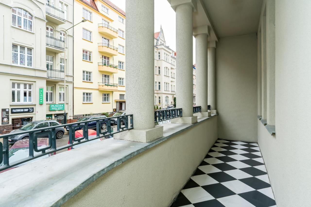 Apartment Poznan Mtp Chelmonskiego By Noclegi Renters Exteriör bild