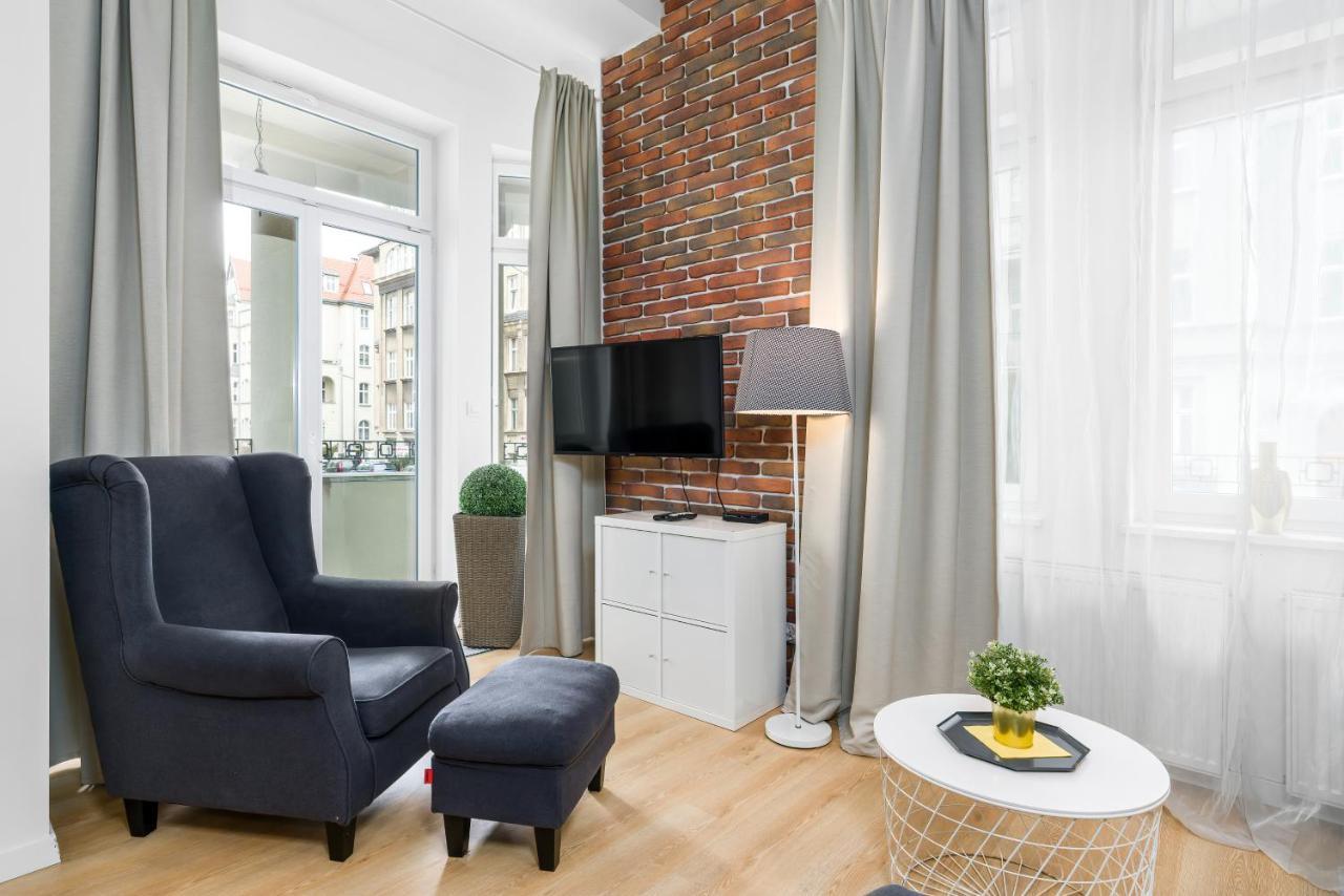 Apartment Poznan Mtp Chelmonskiego By Noclegi Renters Exteriör bild