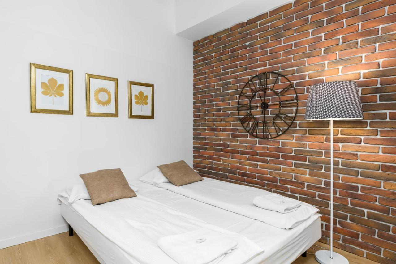 Apartment Poznan Mtp Chelmonskiego By Noclegi Renters Exteriör bild