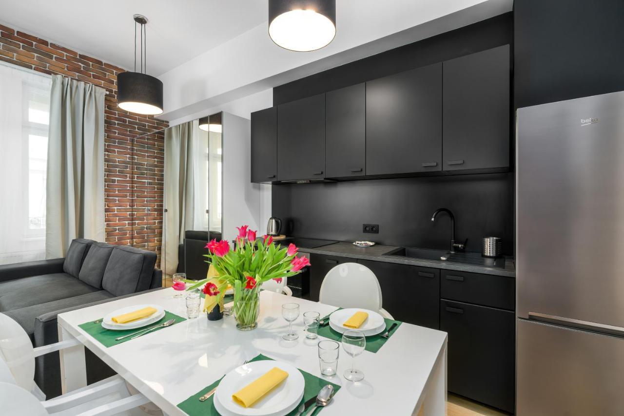 Apartment Poznan Mtp Chelmonskiego By Noclegi Renters Exteriör bild
